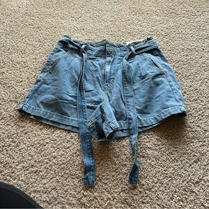 NWT American Eagle mom shorts